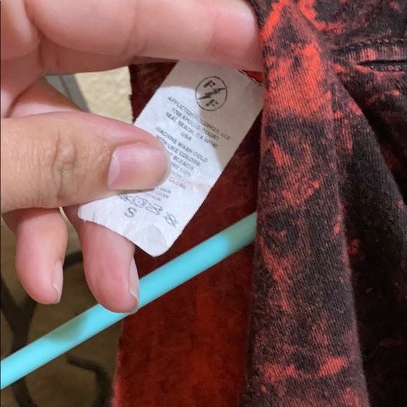 Shirt - Picture 2 of 3